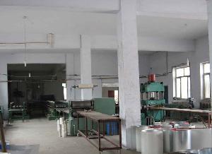 室外门 哈尔滨市道外区新富兴车库门厂